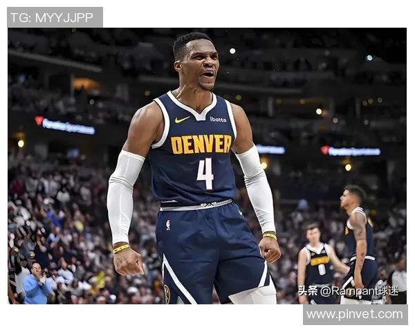 太嘈杂了!威少手指比“嘘”让场边太阳球迷保持安静 太嘈杂了!威少手指比“嘘”让场边太阳球迷保持安静