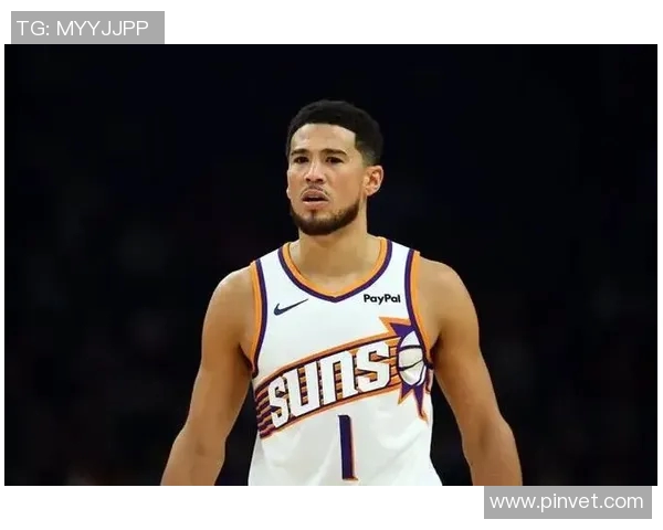 名记:布克希望能出战雷霆 但太阳正以他不会复出的情况备战 名记:布克希望能出战雷霆 但太阳正以他不会复出的情况备战